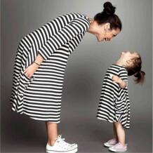 2016 семья соответствия мать дочь платья одежда полосатый мама и дочь платье дети родитель ребенок наряды MVUPP 32659597059