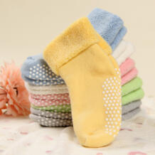 Блестящие милые хлопковые теплые носки для малышей, осенне-зимние утепленные детские носки, носки для новорожденных мальчиков и девочек, носки-тапочки, противоскользящие носки glittery sweet 32823985838