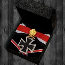 Германия knights Corss медаль-значок с золотыми листьями дуба и лентой с коробкой и гравировкой Сертификация WanXiang Collection 32830611748