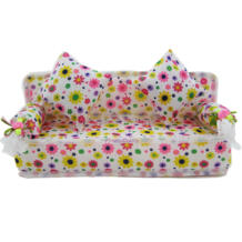Бесплатная доставка милый миниатюрный кукольный домик мебель цветок ткань диван с 2 полный подушки для куклы Барби DIY аксессуары XYBEI 32281961552